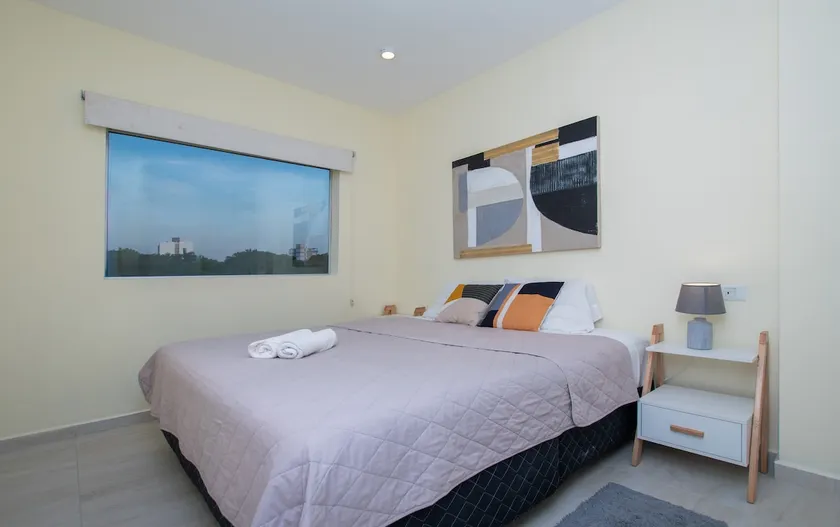 Spacious apartment in a strategic location - Image 1