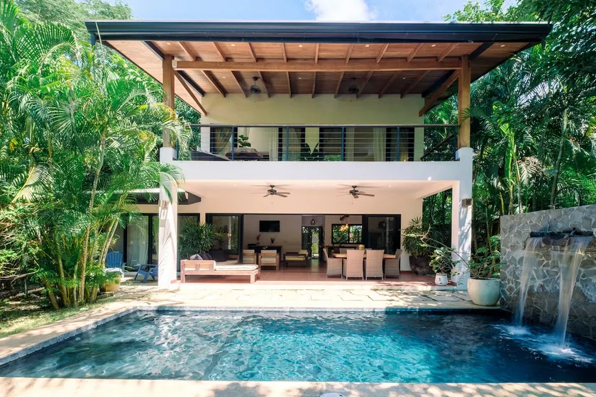 Sun-filled home in Guiones, Villa del Pacífico. - Image 1
