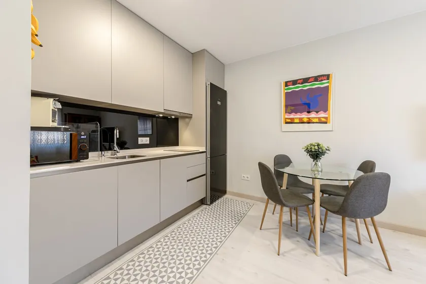 Plaza de España Apartment - Image 1