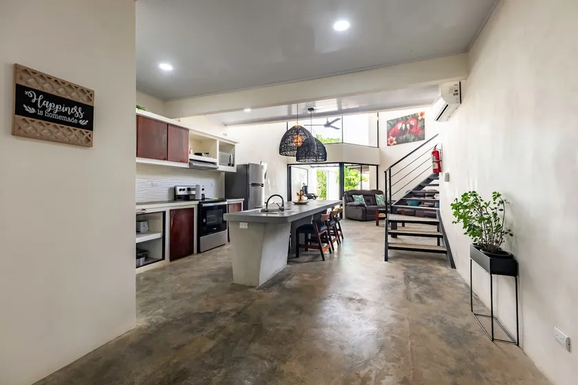Private pool, rooftop patio-hot tub, AC,WIFI,Grill - Image 1