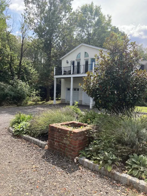 Cute apt near Lawrenceville Prep - Image 1