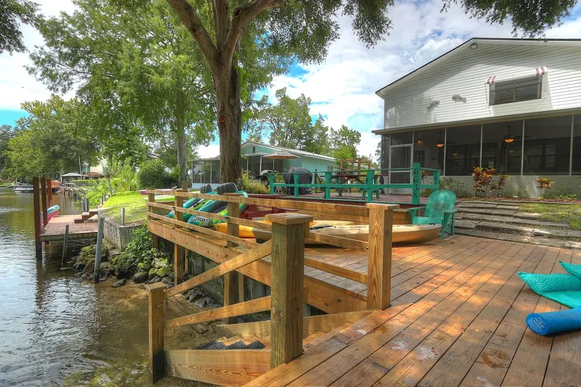 Charley’s On Main River-Clear H2O, Kayak, Preserve - Image 1