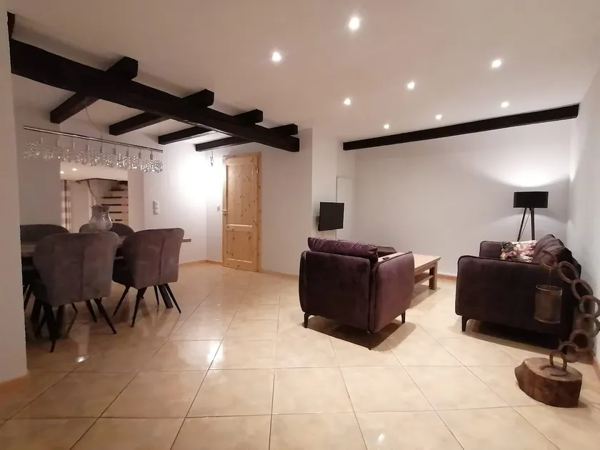 Newly renovated apartment ”Jockey Suite” on the equestrian farm - Image 1