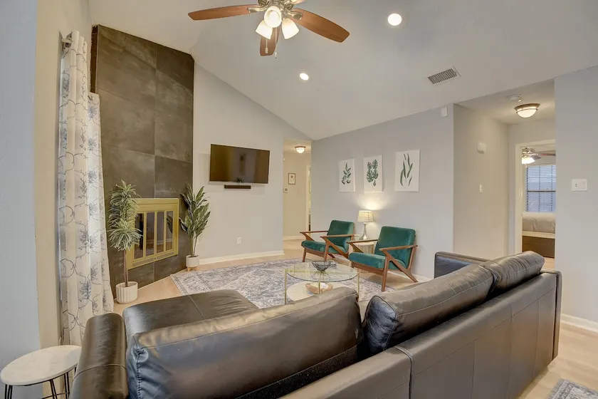 Charming getaway close to downtown Fort Worth - Image 1