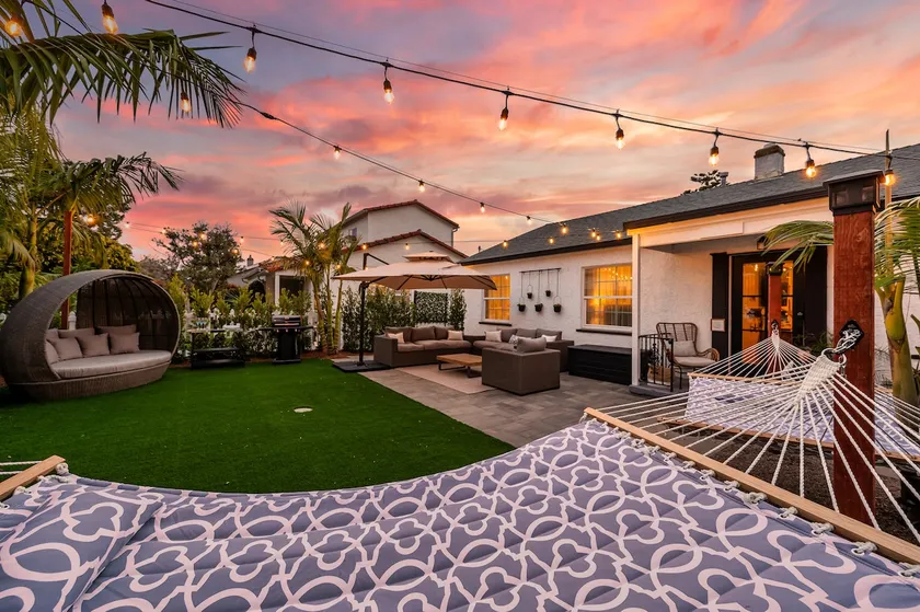 La Jolla Beach House-Family Focused-3min to Beach - Image 1