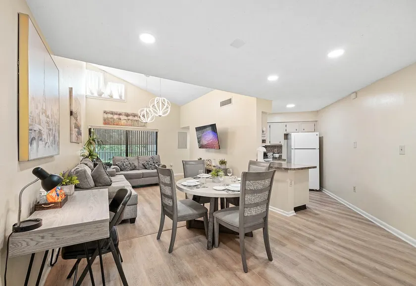 3648 Orlando Vacational Apartment - Image 1