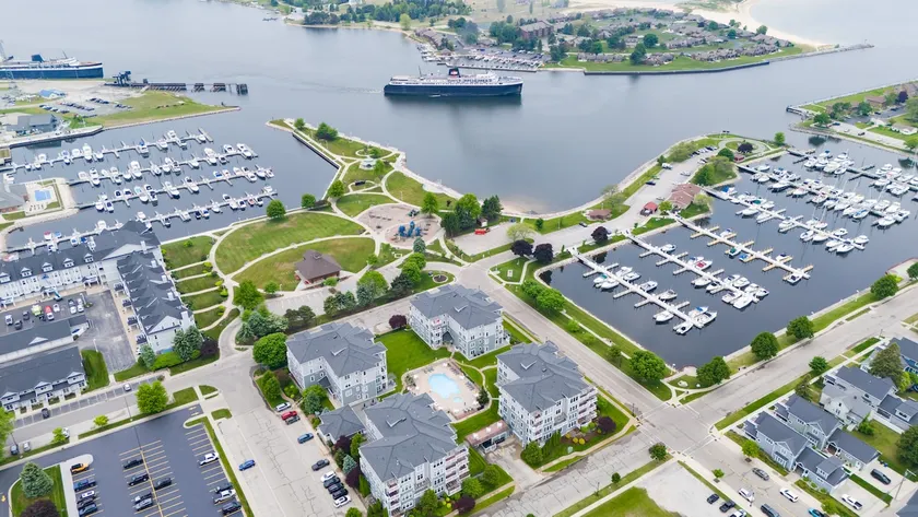 Lakeside Oasis, at One Ludington Place - Image 1