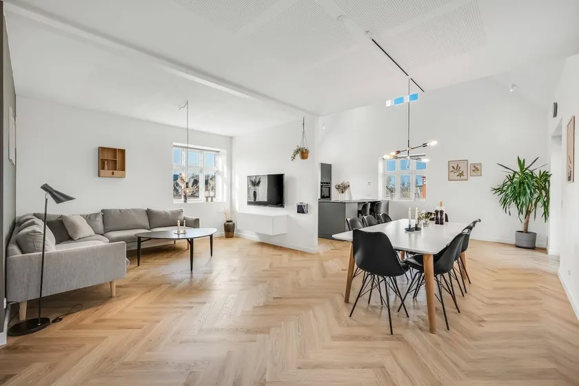 Large beautiful house in the heart of Ribe with free parking - Image 1