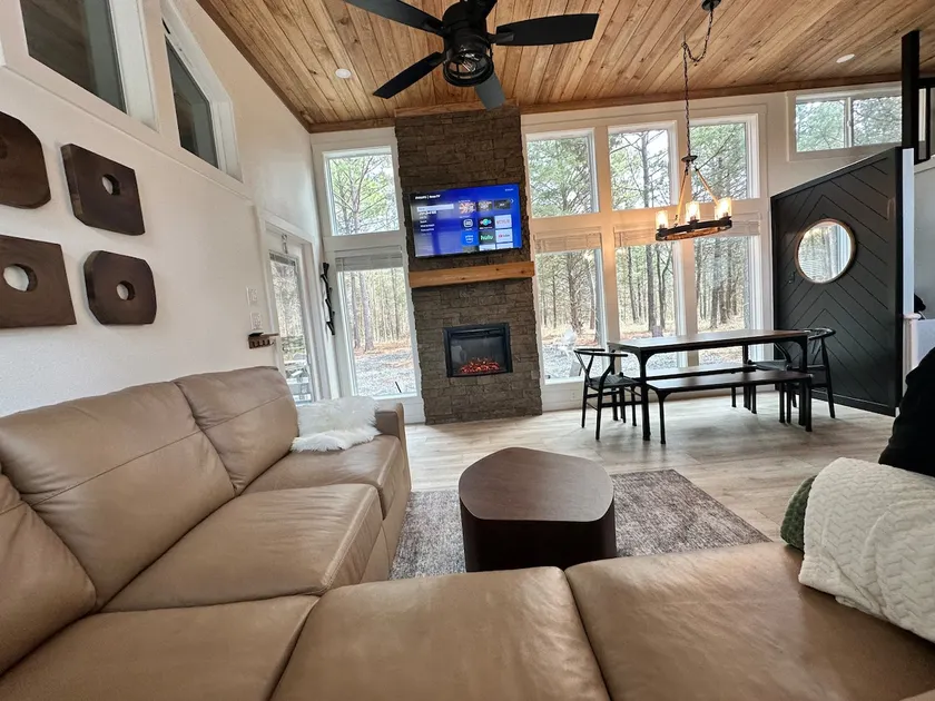 Cozy Cypress Cabin - Image 1