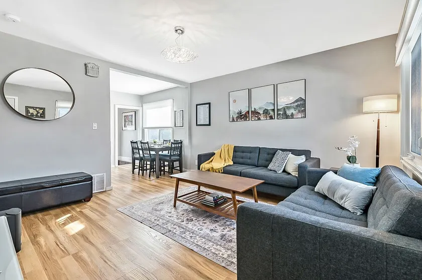 3 BR character home near downtown Calgary - Image 1