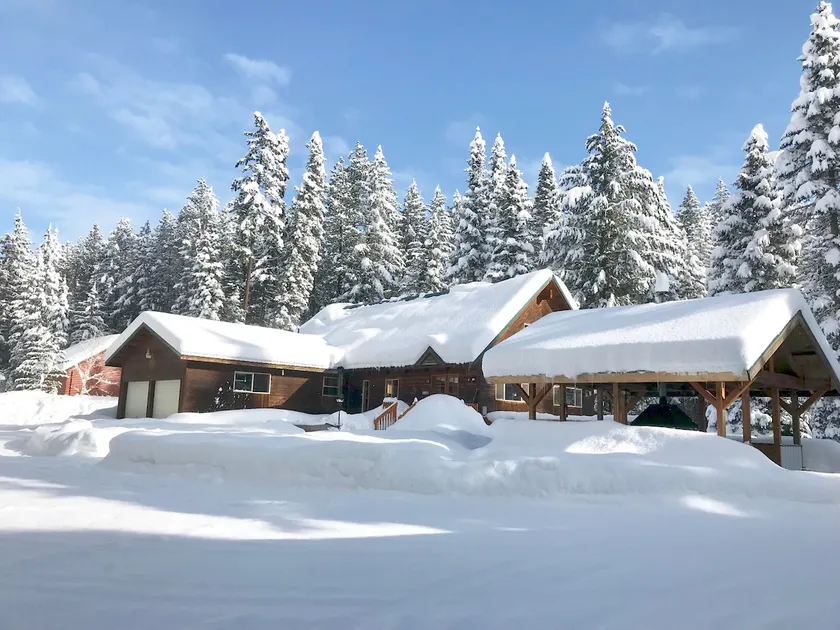 Excepional spacious lodge 5 min frm Roslyn slps 12, huge loft, WIFI, Hot Tub, - Image 1