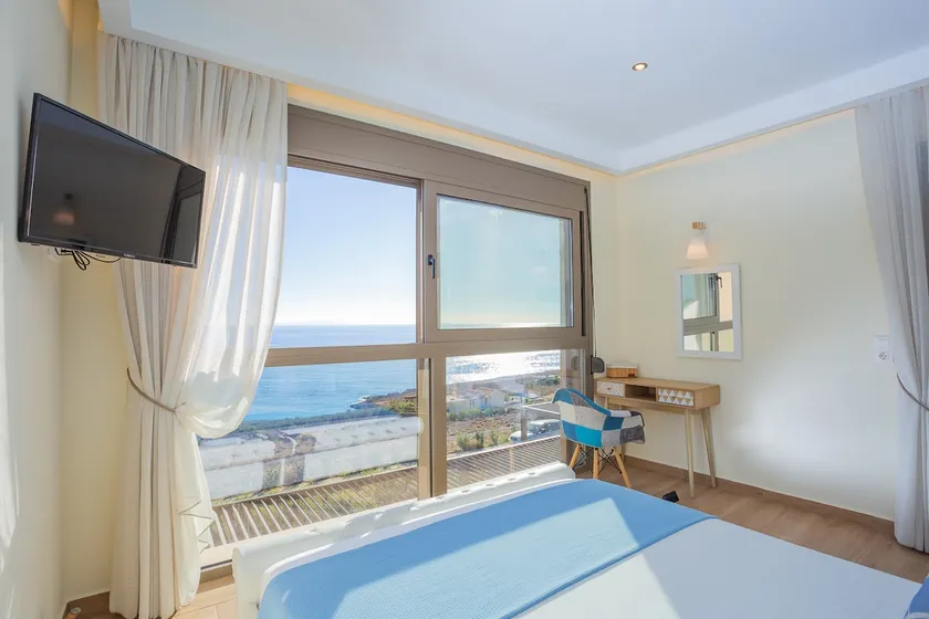 Villa Endless Blue - Image 1