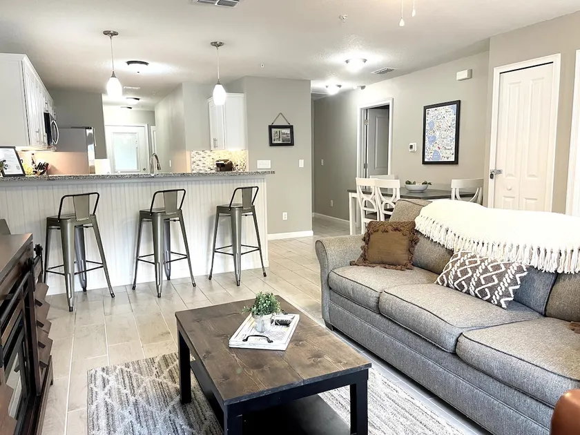 Premier Clermont Suite /Prime Downtown 103 - Image 1