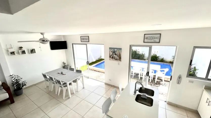 Pacific Breeze House - With Private Pool - Image 1