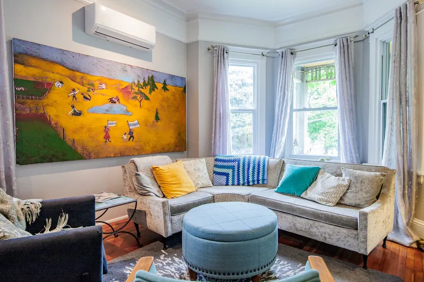 Large and Lovely 2-level suite Northend Halifax - Image 1
