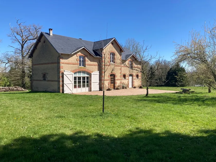 Comfortable house, large garden, 6 bedrooms - Image 1