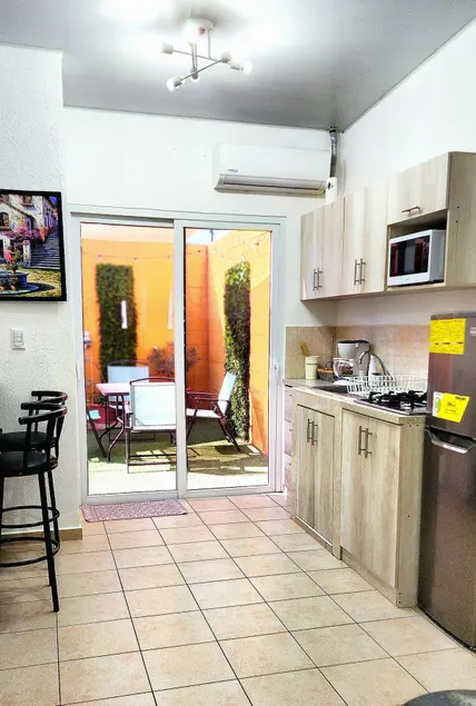 Residence in Santa Ana - Image 1