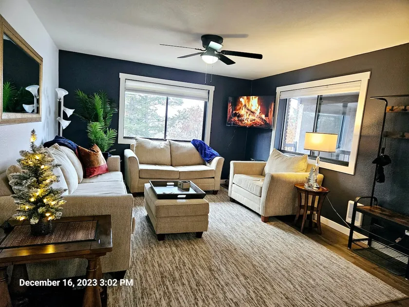 Amazing Lake View Centrally located Gold Anchor #6 - Image 1