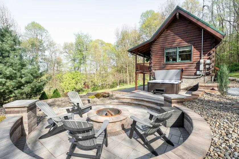 Deer Pointe Cabin - Image 1