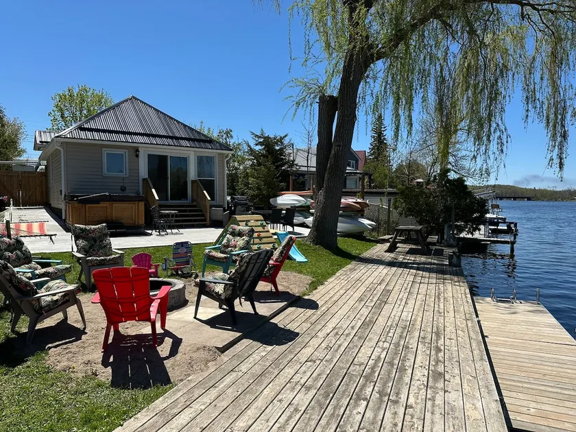 Hastings Waterfront Paradise*HOT*TUB*Salt Spa - Image 1