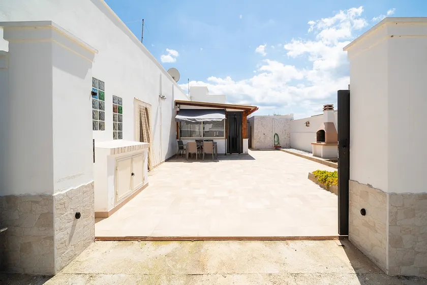 300m to sea•Veranda & BBQ•AC•Wi-Fi•Parking - Image 1
