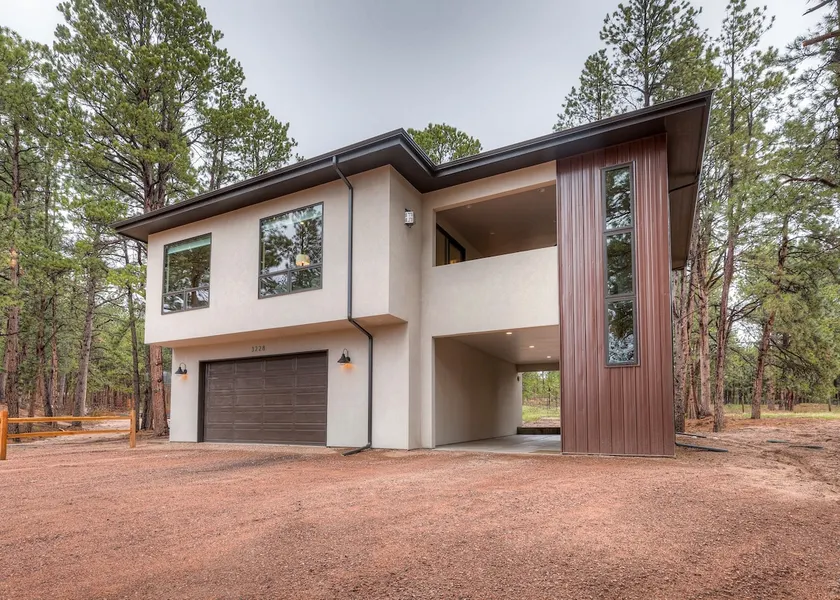 Private House in the Forest - Image 1