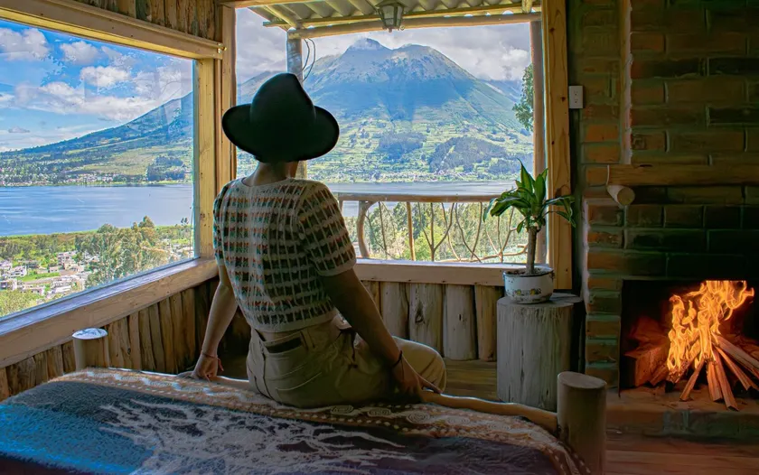 INTY Cabin - Balcony over the Lake - Image 1