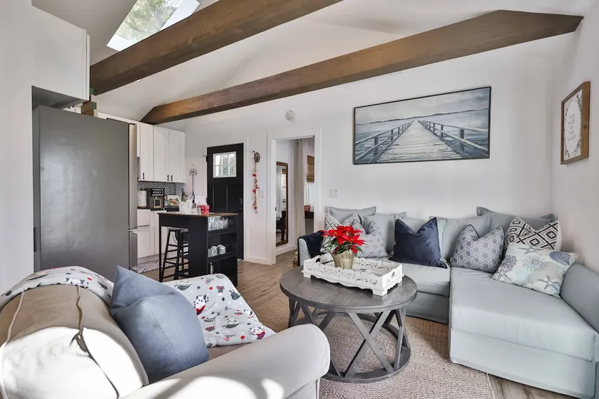 Beachy Cottage in the mountains - Image 1