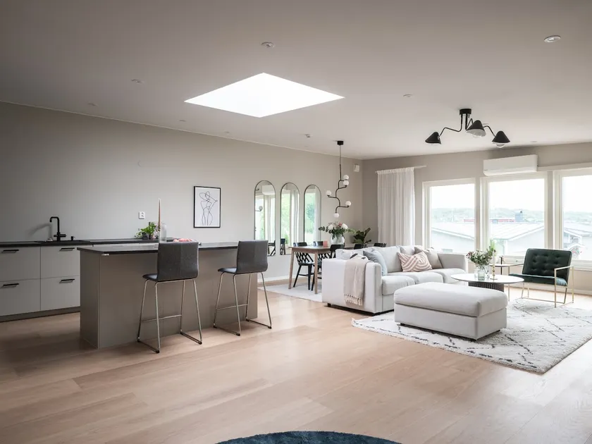Luxury Modern Home near Gothenburg & 3 min t Beach - Image 1