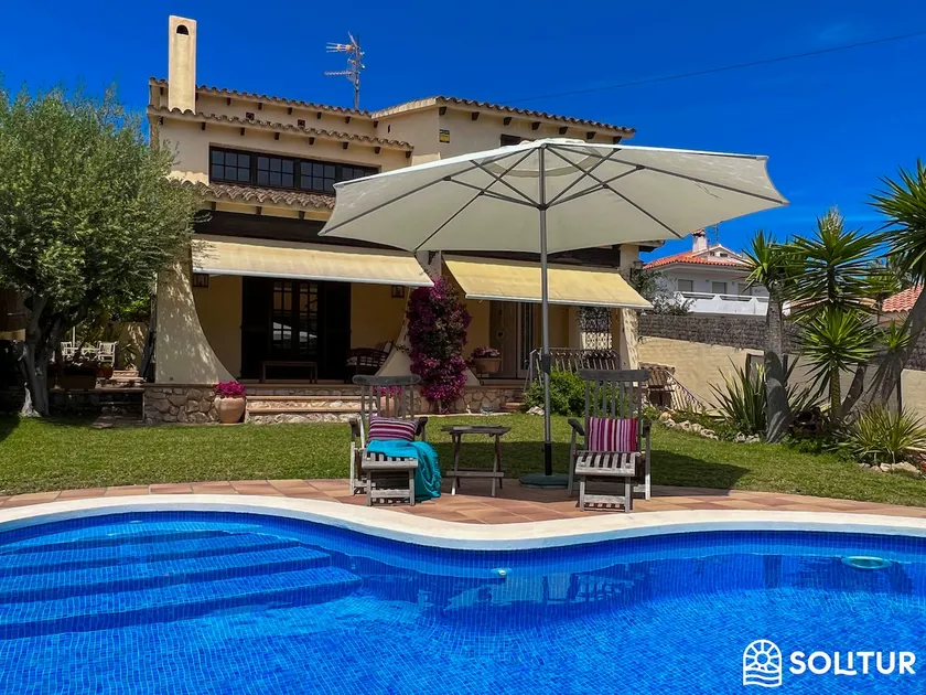 Villa Paradís - Piscina, Barbacoa, Sala de juegos, Aire Acondicionado - Image 1