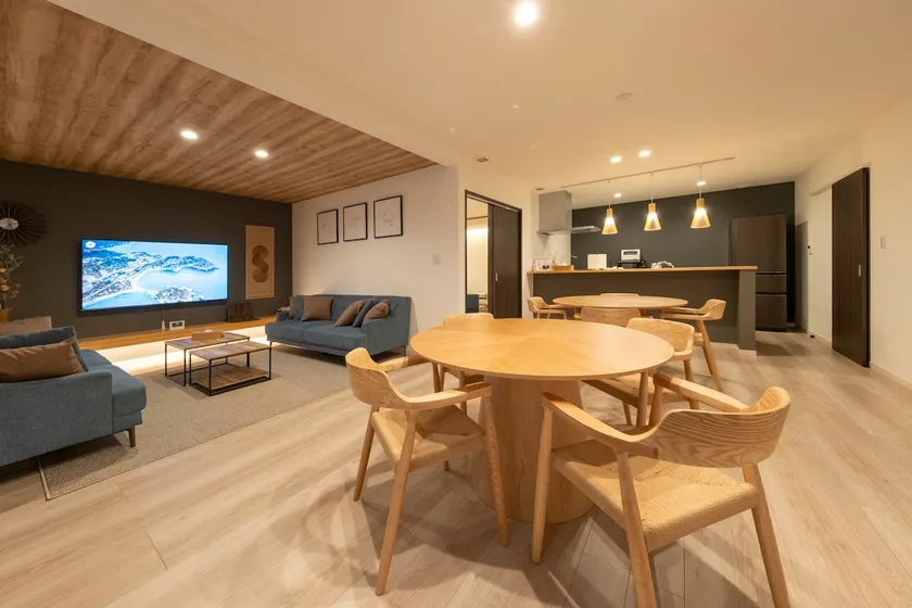 Popular sushi restaurant Triton is a 1-minute walk!　119 m² space renovated in a modern Japanese style!　 - Image 1