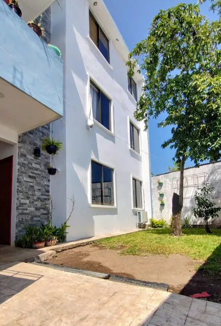 Casa Verna Comfortable and Safe 1st Floor Apartment - Image 1