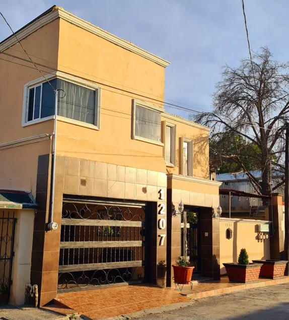 Casa Anahuac - Image 1