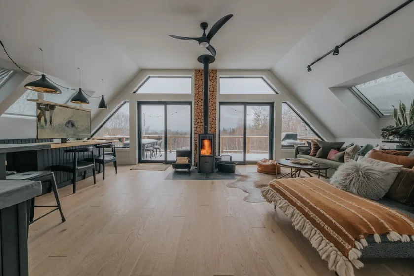 Modern barn perched on 24 acres w/ stunning views of mountains & ski resort - Image 1
