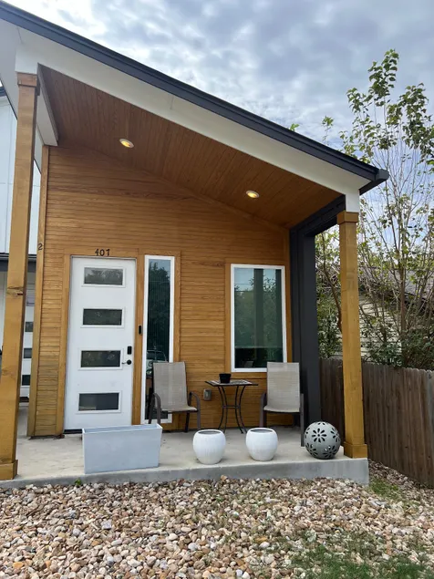 Bright and Stylish Modern Home - Image 1