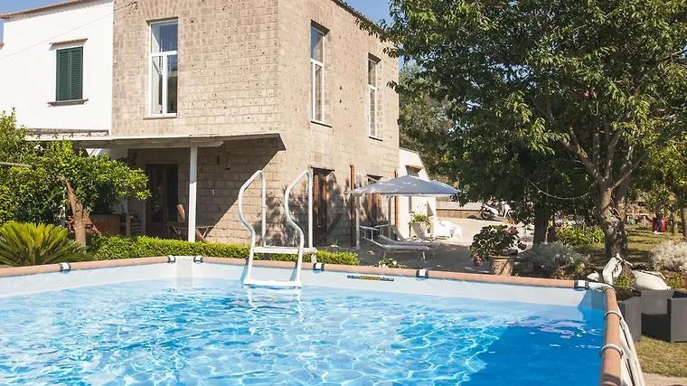 quadruple pool & garden - Image 1