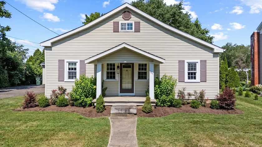 A Winfield Bungalow - Image 1