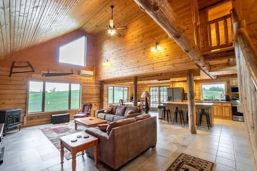 Private Log Home with Hot Tub and Sauna - Image 1