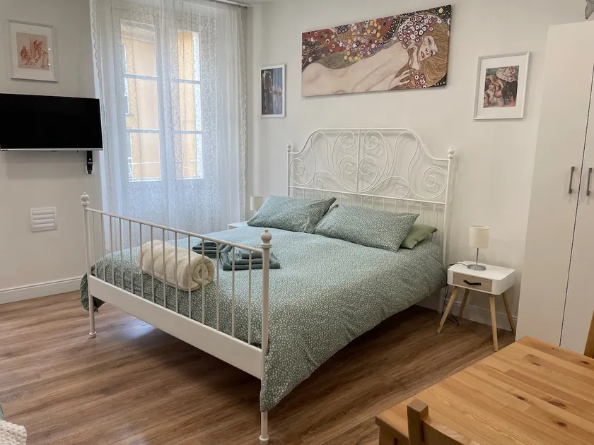 Holiday Studio in Centro Storico Intra - Image 1