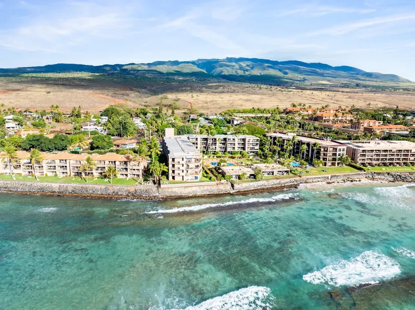 Honokowai 1BR Oceanfront Condo Walk 2 Shops Dining - Image 1