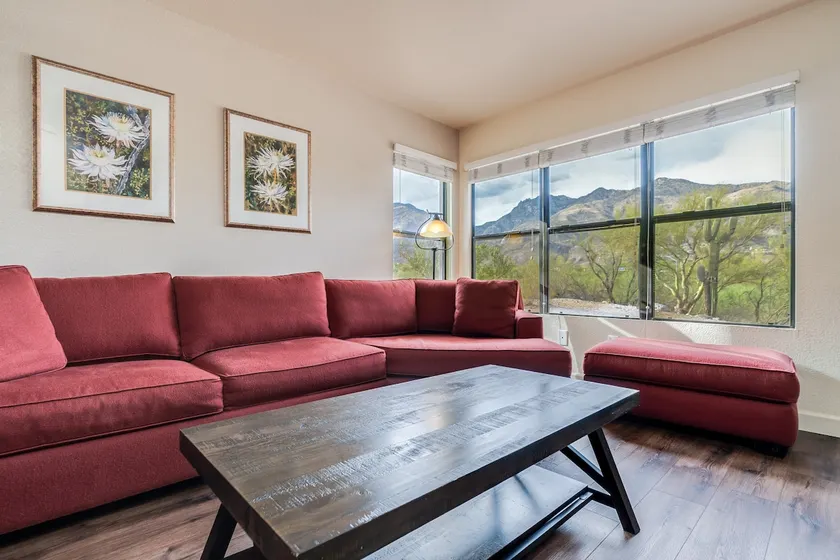 Ventana Canyon - Luxury Condo + Pools + Spas + Hiking + Golf + Sabino Canyon! - Image 1
