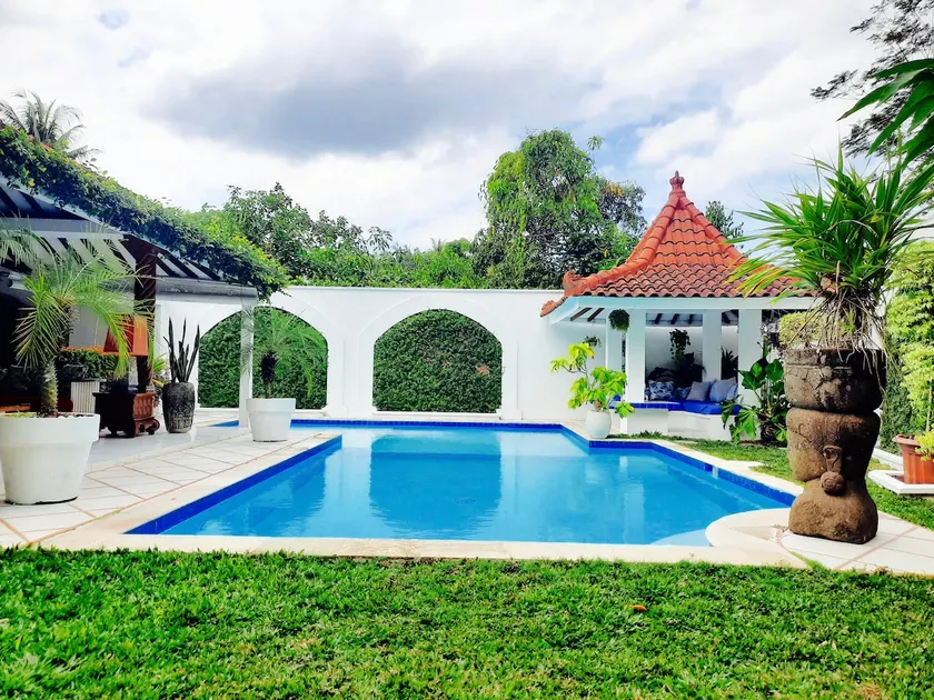 Yogyakarta Tropicana Villa - Image 1