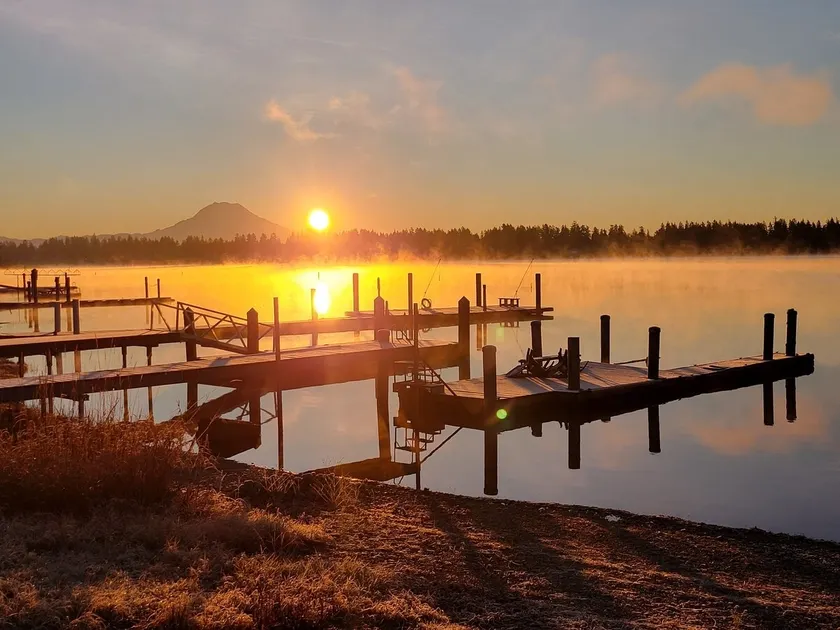 LakeFront-Dock-Hot Tub-Game Room-A/C-Fire Pit 4 - Image 1