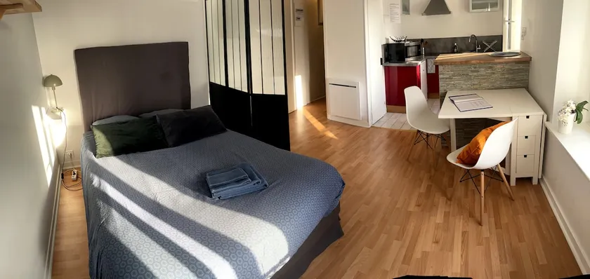 furnished studio with fiber for rent - Image 1