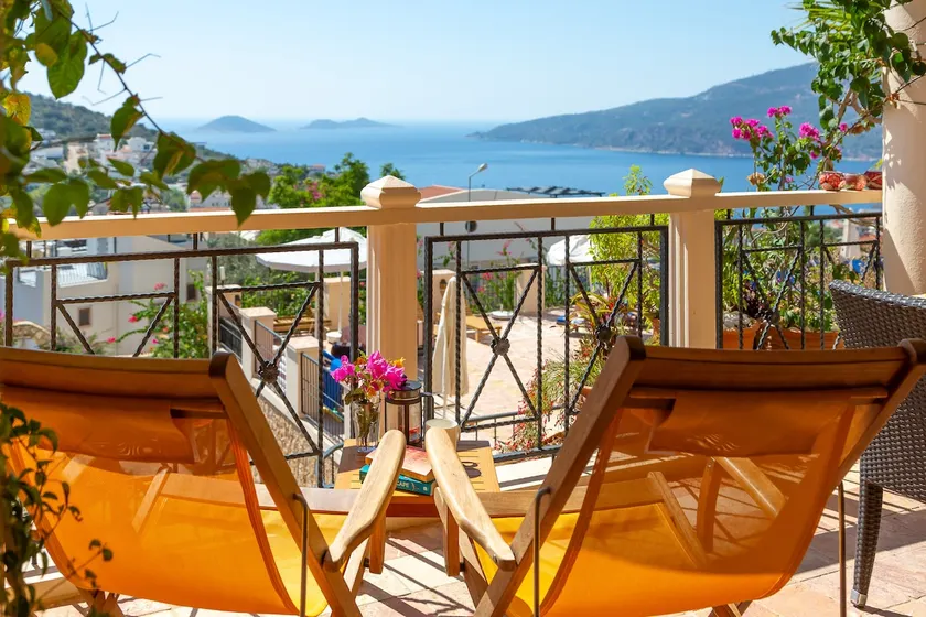 Kalkan Apartment with Bay Views - Image 1