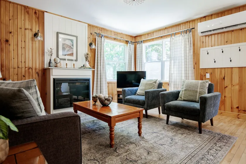 Semi-Secluded Cavendish Cottage with Hot Tub - Image 1
