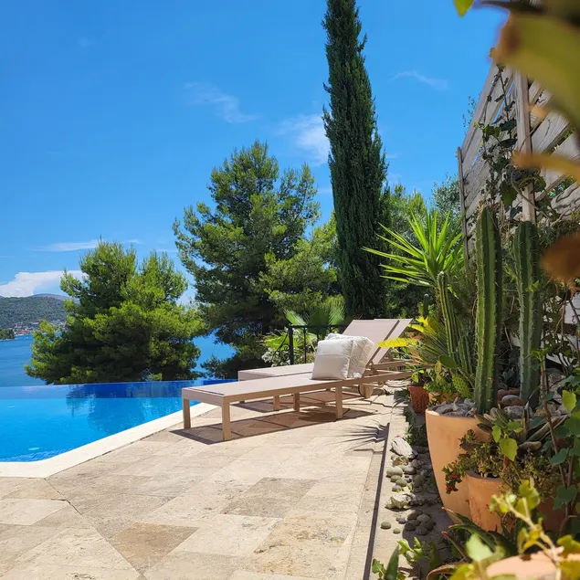 LUXE! Villa am Meer!15 Minuten vom Flughafen Split entfernt, Kamin, Infinity-Pool, Kajak - Image 1