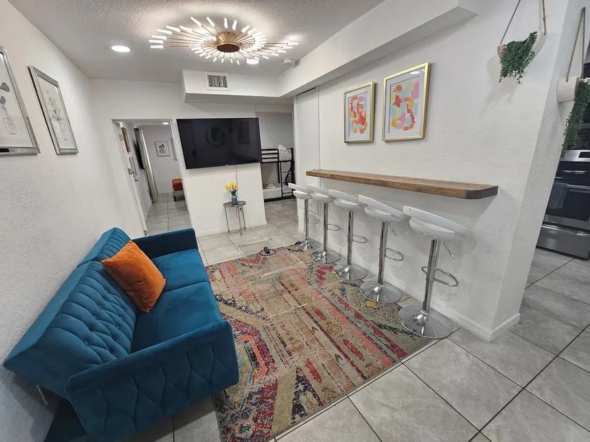 Renovated College Park 3/2 Sleeps10 close to WP - Image 1
