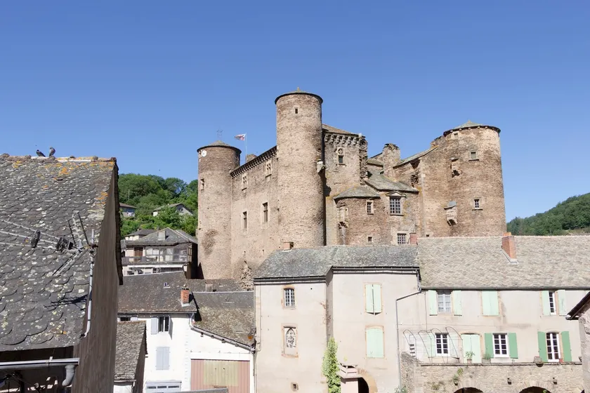 Apartment with stunning views of the castle. - Image 1
