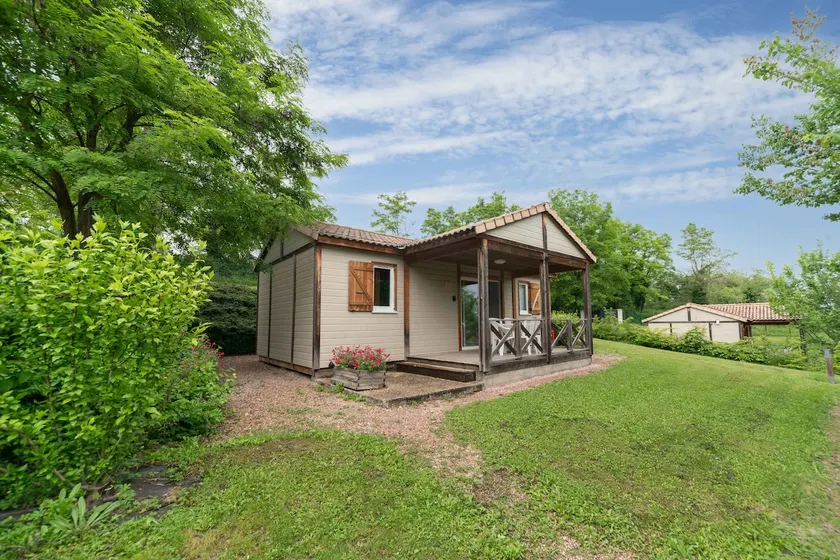 Large Cottage Suzanne #72 - Image 1